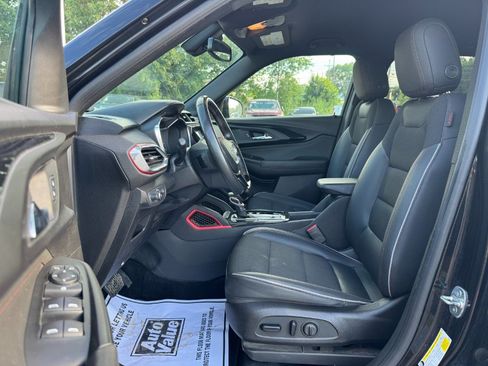 Used 2021 Chevrolet TrailBlazer RS w/ Convenience Package FWD image 15