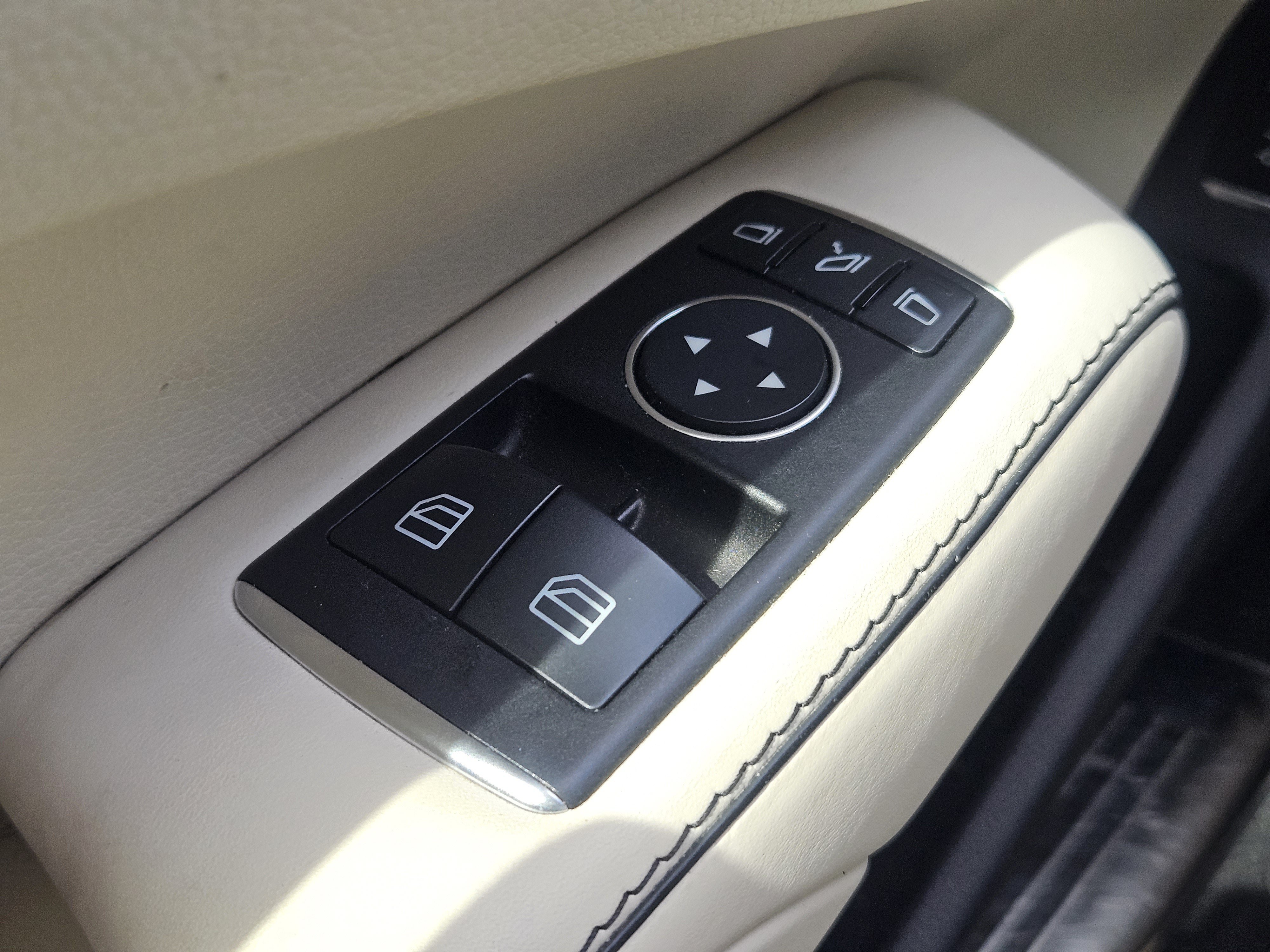 Used 2017 Mercedes-Benz SL 450 image 21