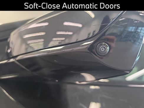 Used 2024 BMW iX xDrive50 w/ Premium Package AWD/4WD image 10