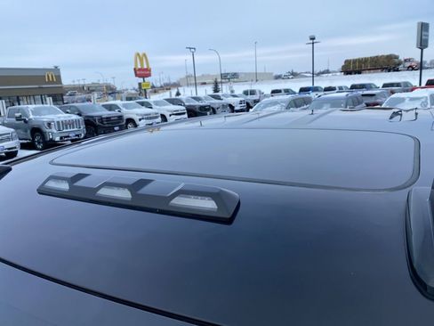 Used 2025 GMC Sierra 3500 Denali w/ Denali Reserve Package image 13