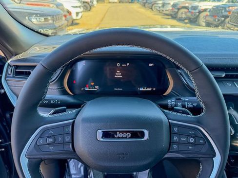 New 2026 Jeep Grand Cherokee Limited w/ Limited Altitude Package image 14