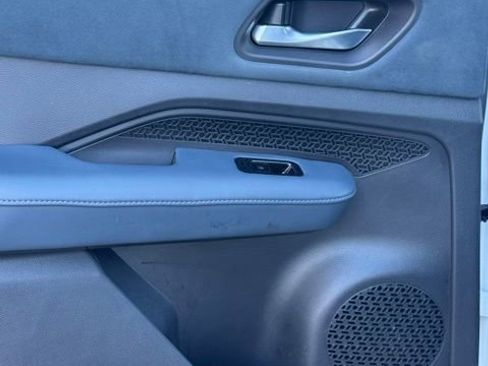 Used 2023 Nissan Ariya PLATINUM+ e-4ORCE image 24