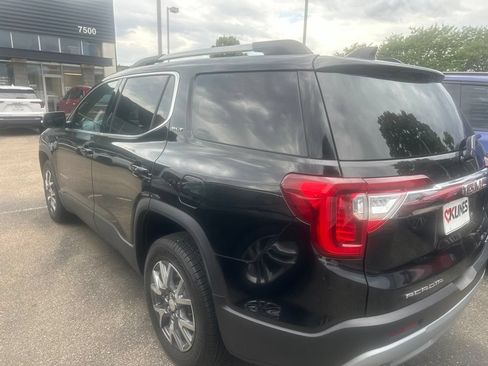 Used 2023 GMC Acadia SLT AWD/4WD image 10