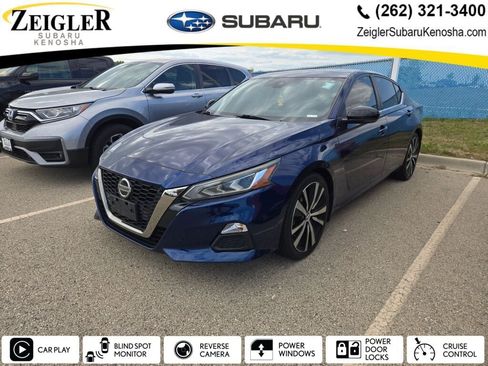 Used 2020 Nissan Altima 2.5 SR w/ Premium Package FWD image 1