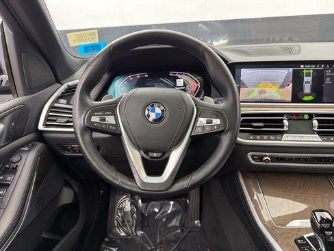 Used 2022 BMW X5 xDrive40i w/ Premium Package image 8