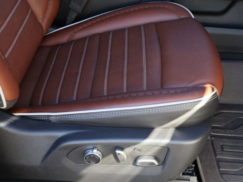 Certified 2025 GMC Sierra 2500 Denali Ultimate image 33