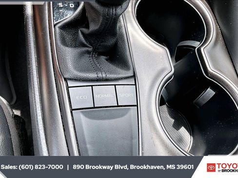 Used 2024 Toyota Camry SE FWD image 22