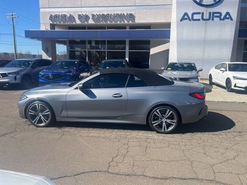Used 2024 BMW 430i xDrive Convertible w/ Premium Package image 3