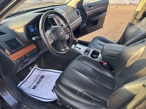 Used 2013 Subaru Outback 2.5i Limited image 16