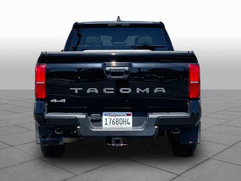 Used 2025 Toyota Tacoma SR5 AWD/4WD image 4