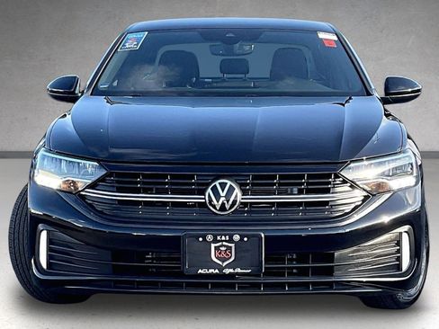 Used 2023 Volkswagen Jetta Sport FWD image 3