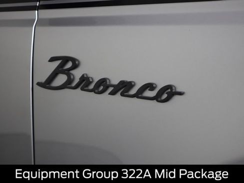 Used 2021 Ford Bronco Black Diamond AWD/4WD image 16