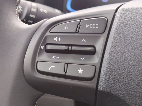 New 2026 Hyundai Venue SEL FWD image 25