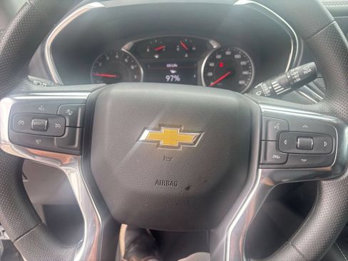 Used 2025 Chevrolet Blazer LT FWD image 28