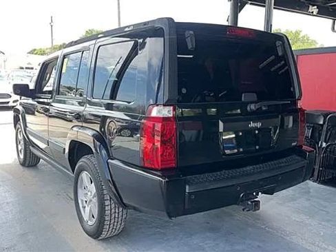 Used 2008 Jeep Commander Sport RWD image 2