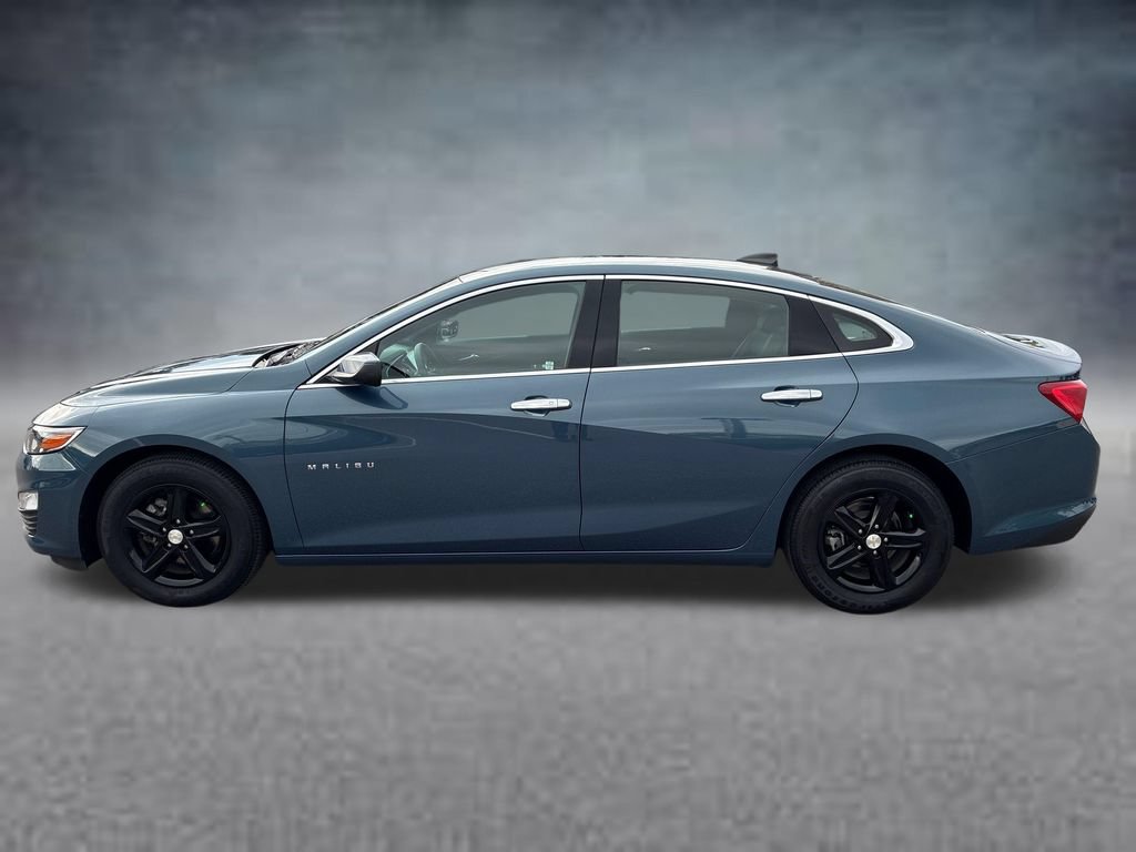 Used 2024 Chevrolet Malibu LS FWD image 2