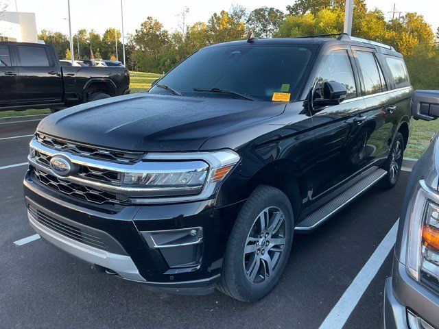 Used 2023 Ford Expedition Max Limited AWD/4WD image 3