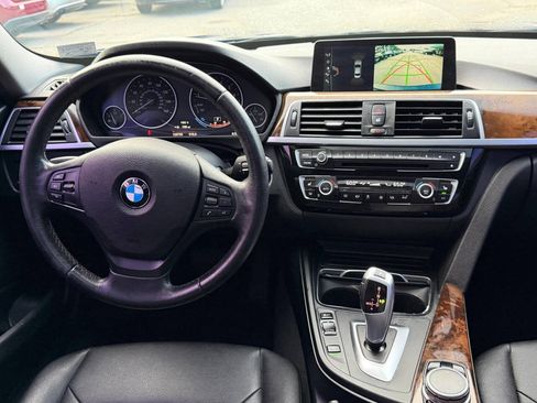 Used 2017 BMW 320i xDrive Sedan AWD/4WD image 13