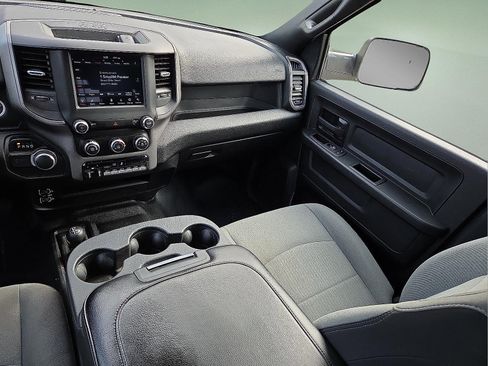 Used 2021 RAM 3500 Tradesman w/ Chrome Appearance Group image 12