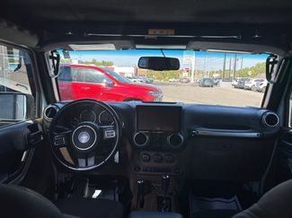 Used 2017 Jeep Wrangler Unlimited Rubicon video 2