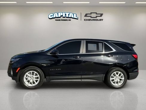 Used 2023 Chevrolet Equinox LT FWD image 2
