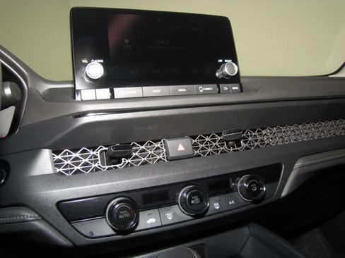 Certified 2024 Honda Accord LX image 7
