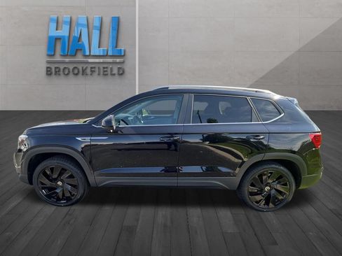 Certified 2023 Volkswagen Taos SE AWD/4WD image 3