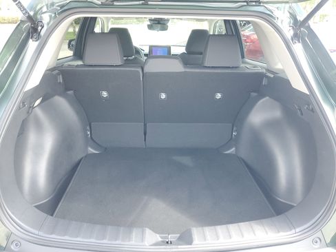 Certified 2025 Toyota Corolla Cross LE FWD image 9