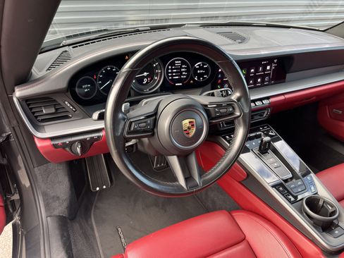 Certified 2022 Porsche 911 Carrera image 4