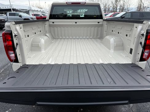 New 2026 GMC Sierra 1500 Pro AWD/4WD image 18