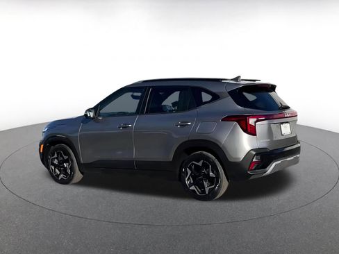 Used 2025 Kia Seltos S image 10