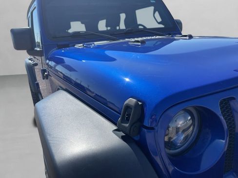 Used 2019 Jeep Wrangler Unlimited Sport S image 32