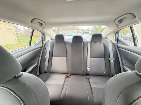 Used 2025 Nissan Sentra SV image 38