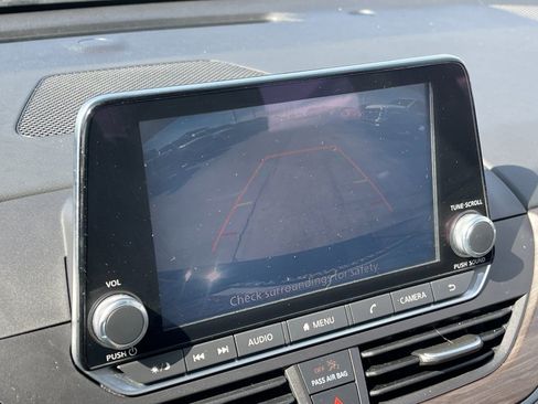 Used 2025 Nissan Altima 2.5 SV image 20