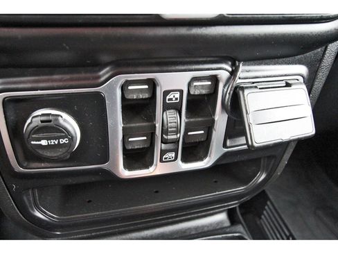 Used 2023 Jeep Gladiator Sport AWD/4WD image 28