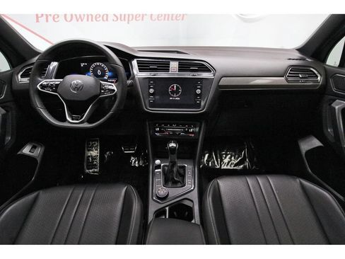 Used 2022 Volkswagen Tiguan SE R-Line AWD/4WD image 9