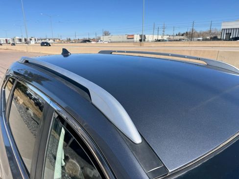 Used 2017 Nissan Rogue SV w/ SV Premium Package image 14