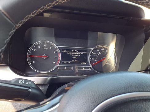 Certified 2023 Kia Sorento S FWD image 10