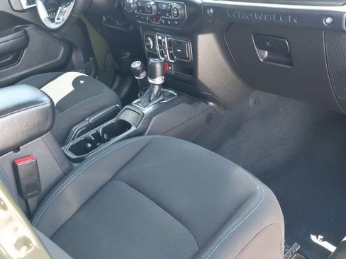 Used 2023 Jeep Wrangler Unlimited Rubicon 4xe w/ Safety Group AWD/4WD image 6