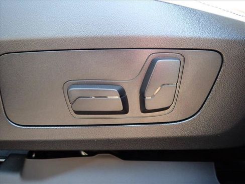 Used 2026 BMW X1 xDrive28i w/ Technology Package AWD/4WD image 13