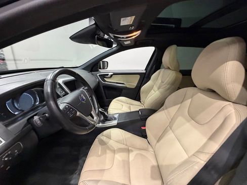 Used 2016 Volvo XC60 T5 Platinum FWD image 17