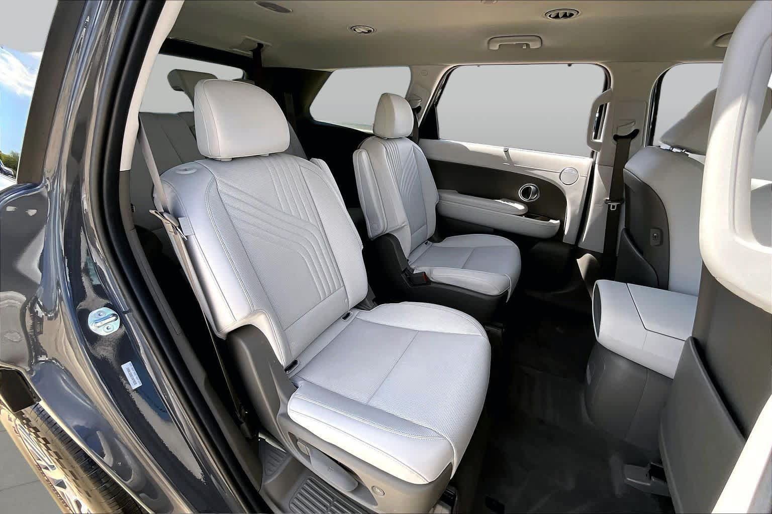 Used 2026 Hyundai Palisade SEL FWD image 20