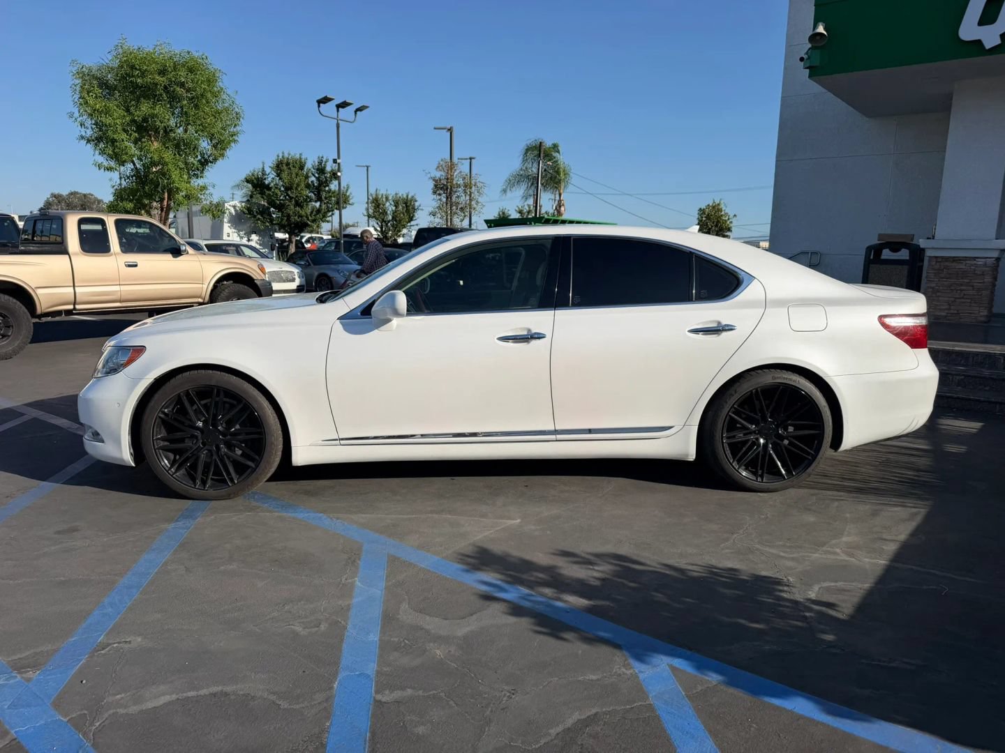 Used 2007 Lexus LS 460 RWD image 5