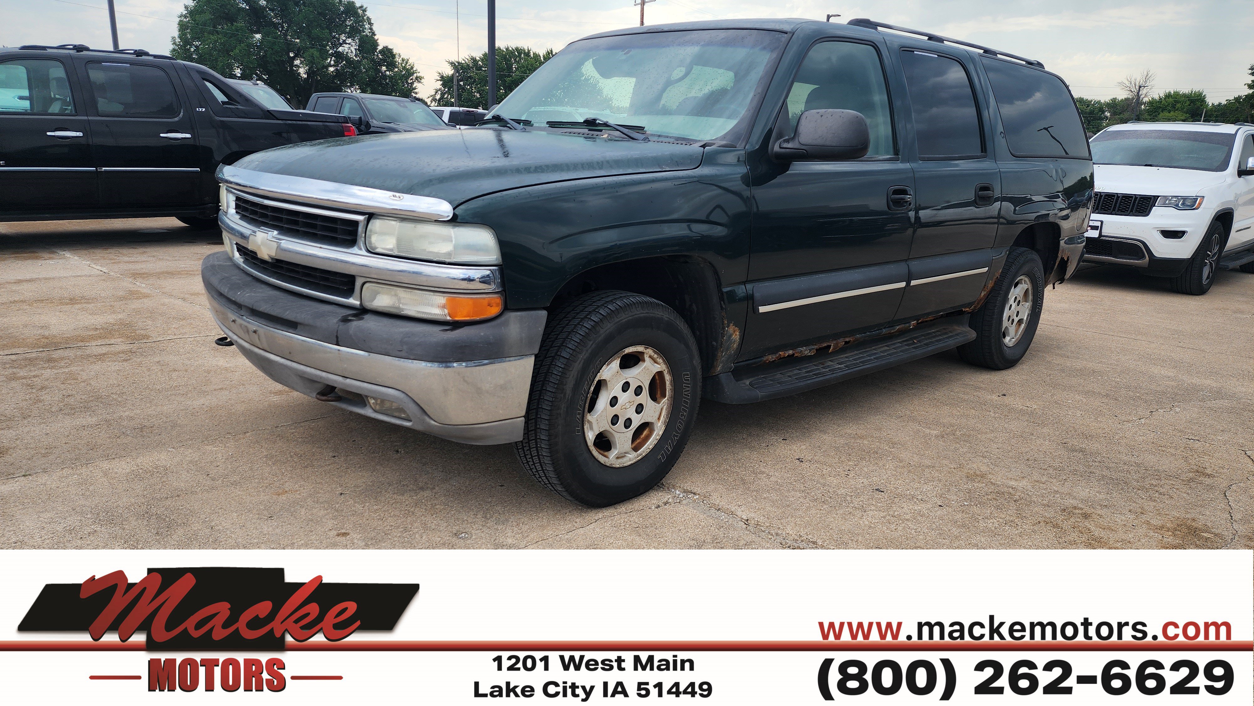 Used 2004 Chevrolet Suburban LS AWD/4WD image 1