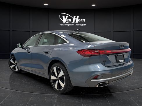 Used 2025 Audi A5 2.0T Prestige w/ 19" Wheel Package AWD/4WD image 5