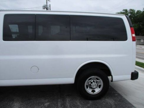 Used 2020 Chevrolet Express 2500 LS w/ Driver Convenience Package RWD image 6