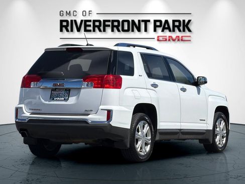 Used 2017 GMC Terrain SLT w/ Driver Alert Package I AWD/4WD image 3