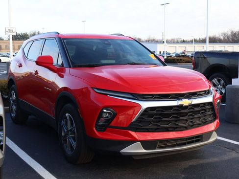 Used 2023 Chevrolet Blazer LT w/ Convenience Package image 3