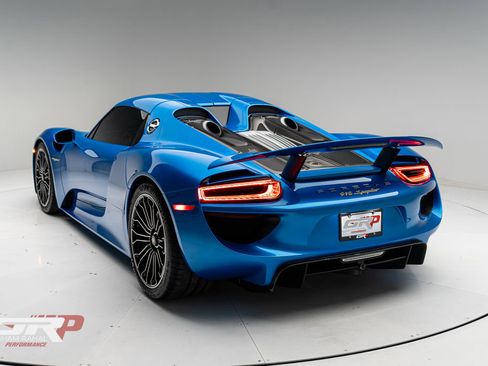 Used 2015 Porsche 918 Spyder image 5