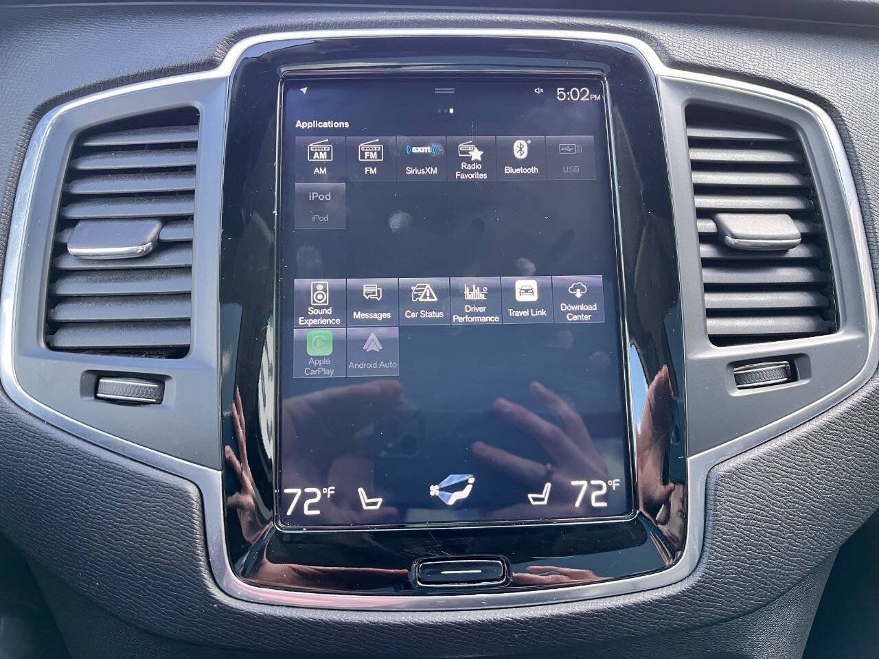 Used 2019 Volvo XC90 T5 Momentum w/ Multimedia Package AWD/4WD image 16